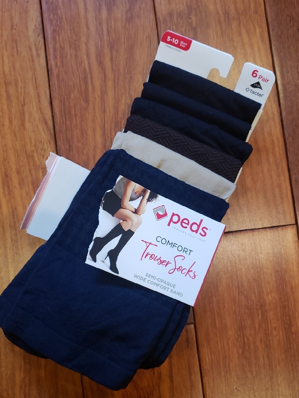 Socks. 6 Pairs Women's Light Weight Dress Socks, Black, Tan and Navy